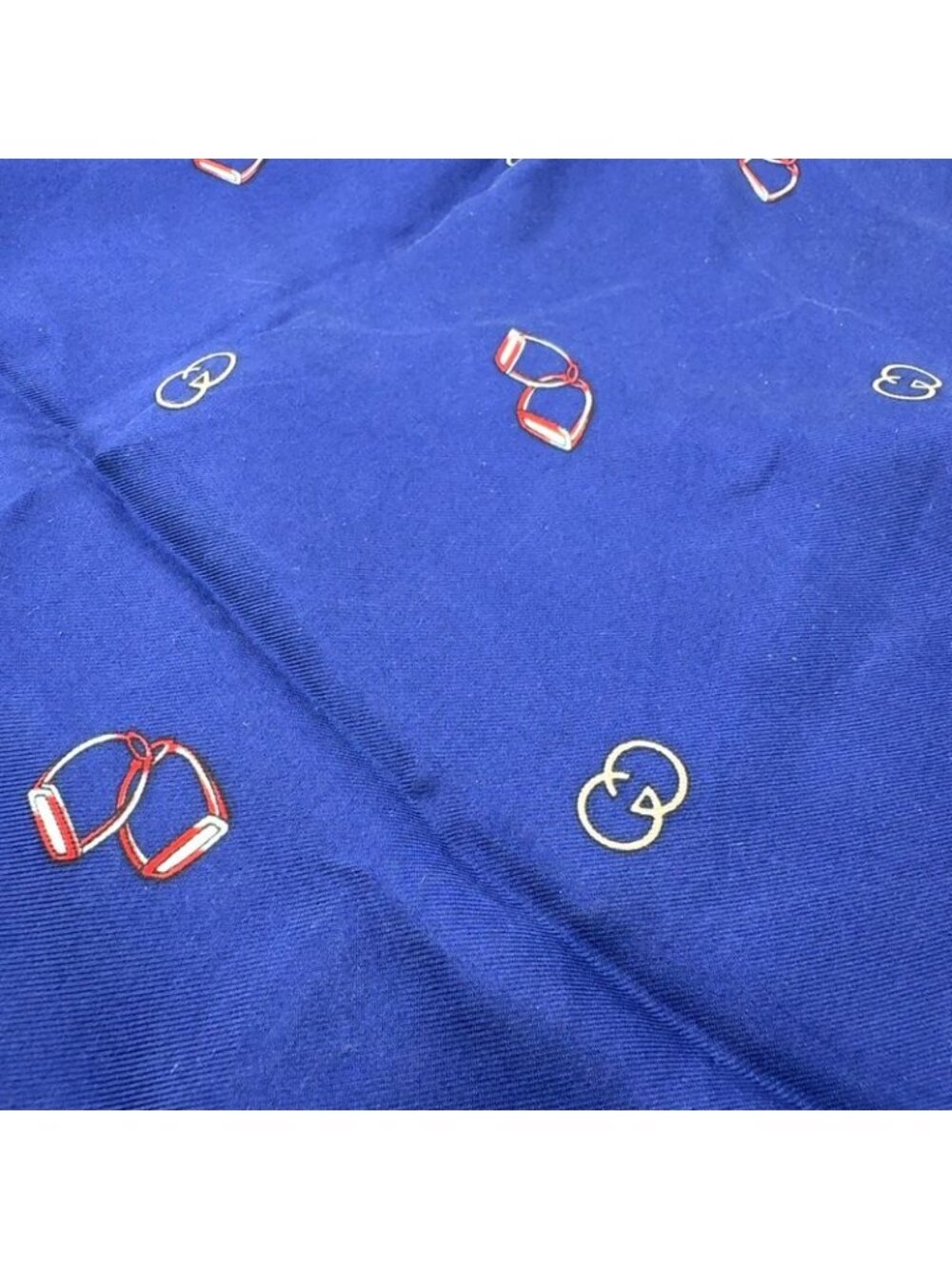 ★SOLD★ Gucci Collection Line Silk Navy Scarf - Picture 5 of 10